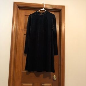 Mock Neck velvety dress